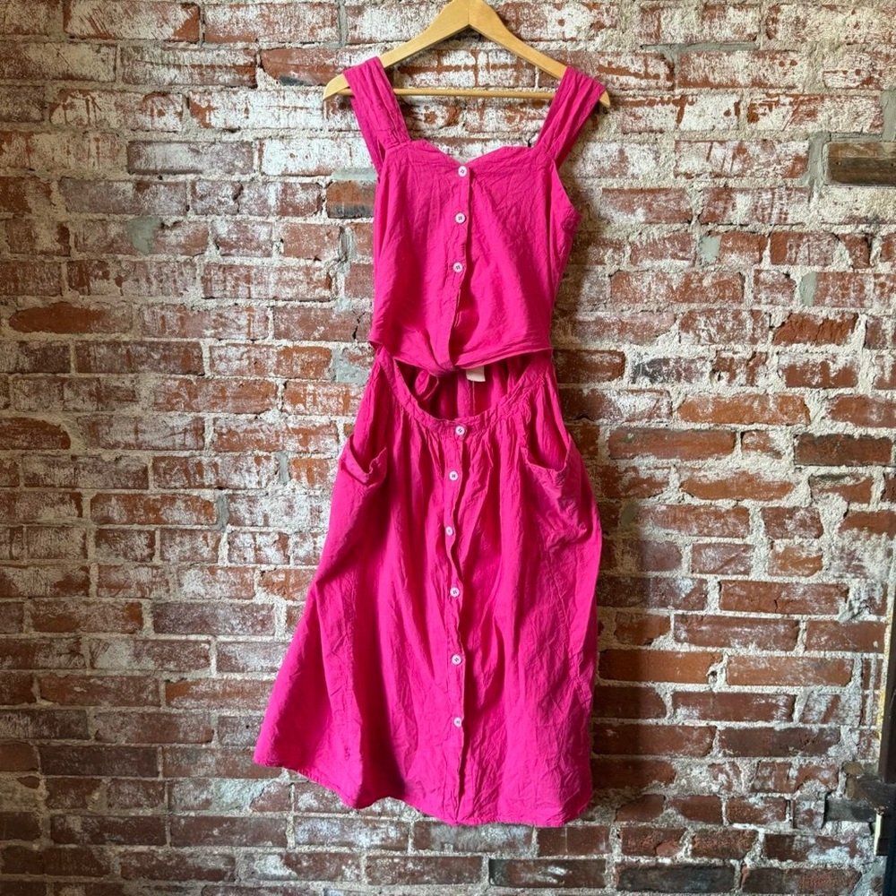 Pink Sleeveless Button-Down Dress